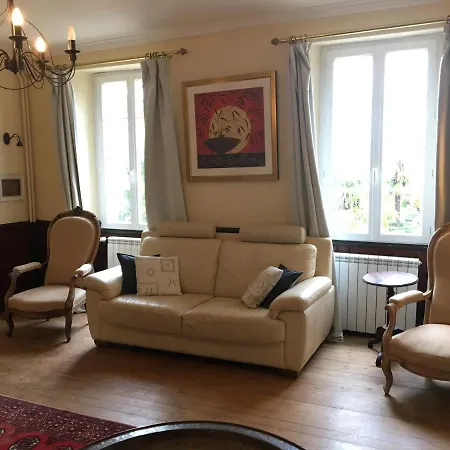 Villa Domaine De Ménerque - Petit Château Avec Piscine *