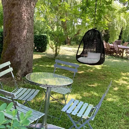 Domaine De Ménerque - Petit Château Avec Piscine *